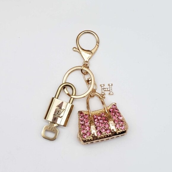 100% Auth Louis Vuitton Lock & Key with unbranded Bagcharm, Keycharm, Keychain - Picture 3 of 7